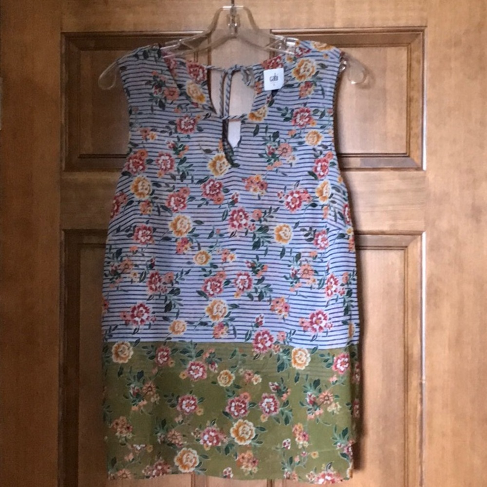Like new Cabi top